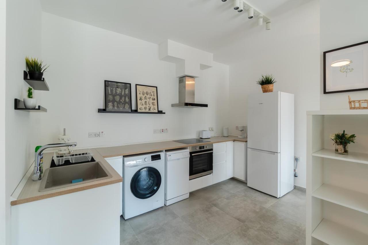 Kition City Apartments - Central Location Larnaca Ngoại thất bức ảnh