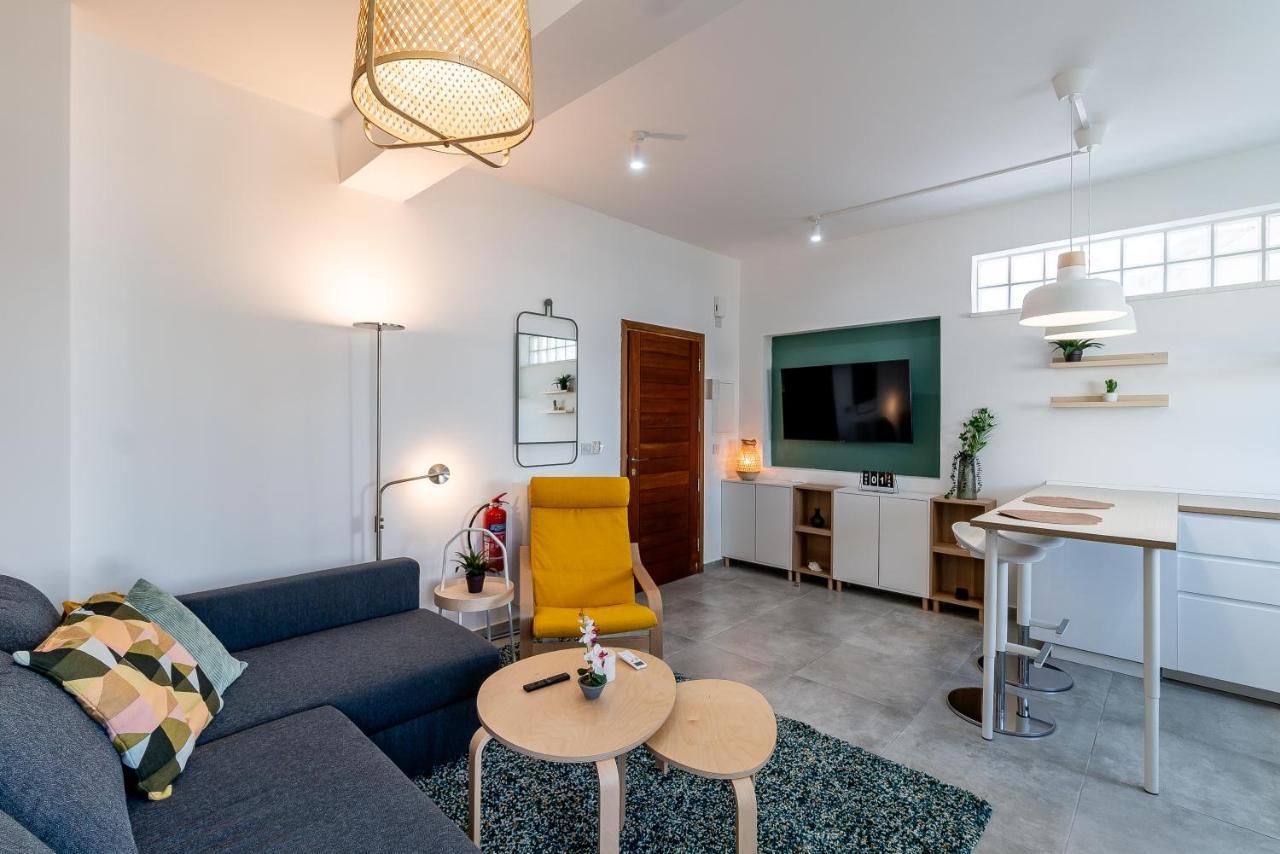 Kition City Apartments - Central Location Larnaca Ngoại thất bức ảnh