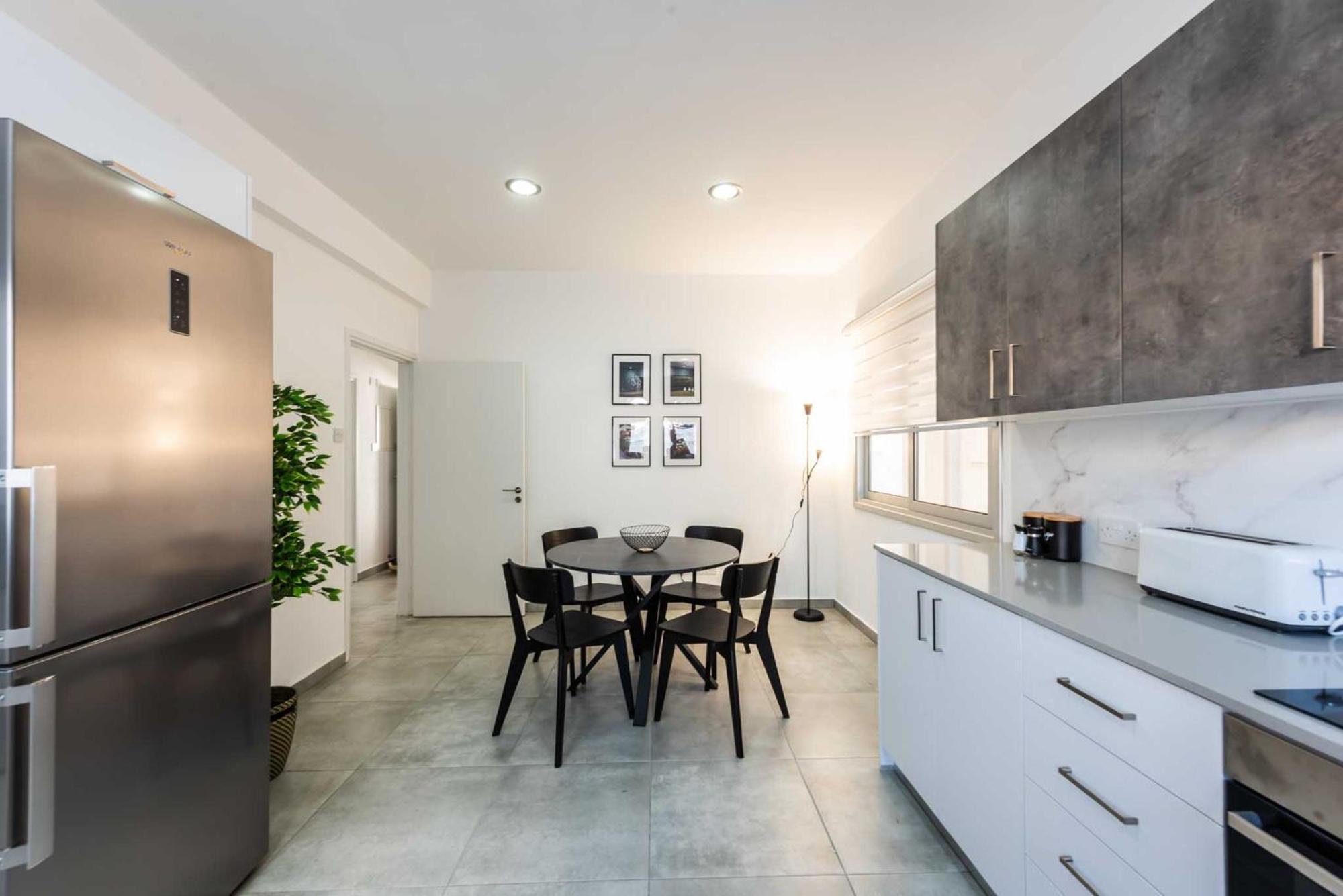 Kition City Apartments - Central Location Larnaca Ngoại thất bức ảnh